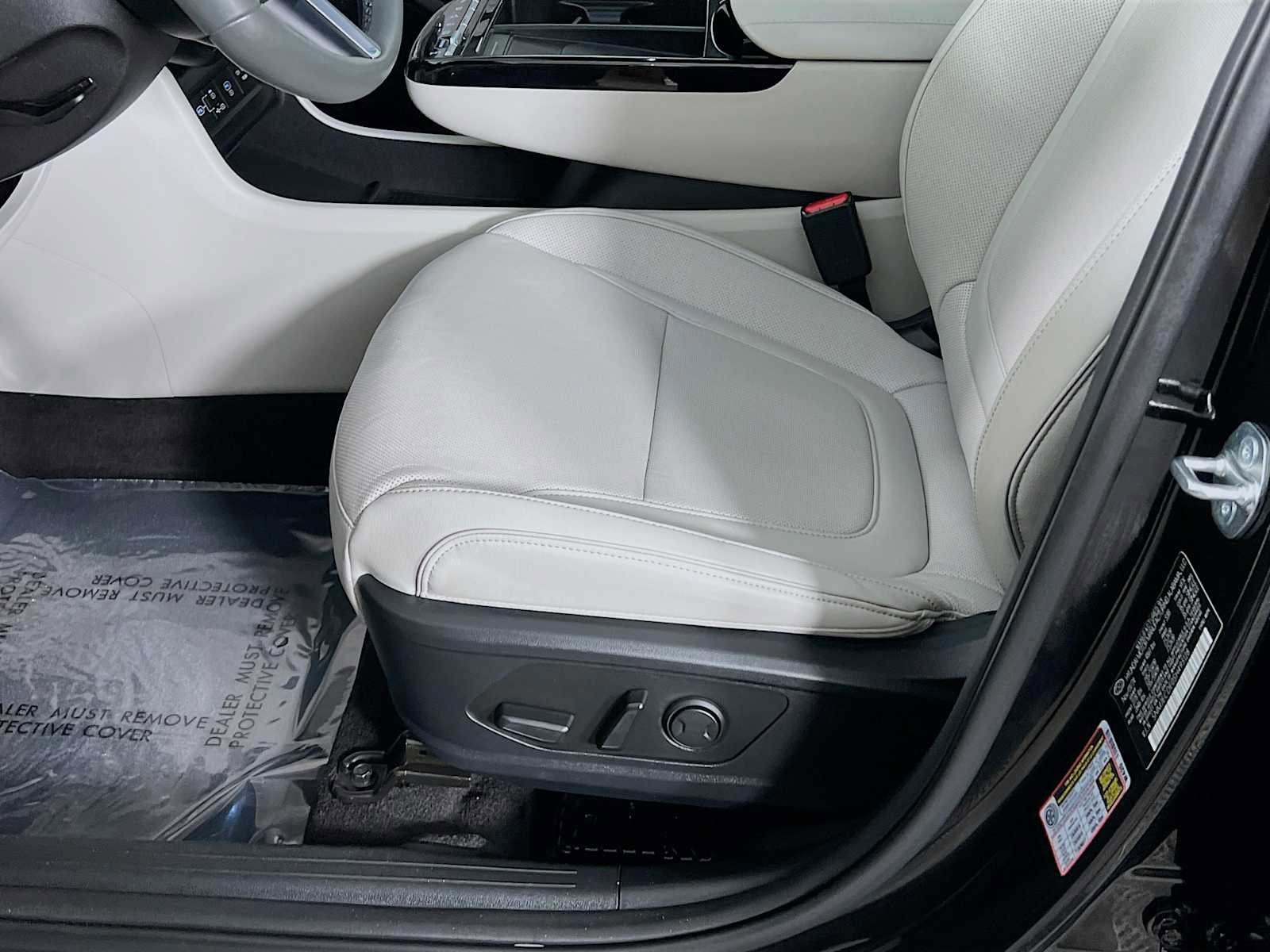 Used 2025 Hyundai Tucson Limited AWD/4WD image 19