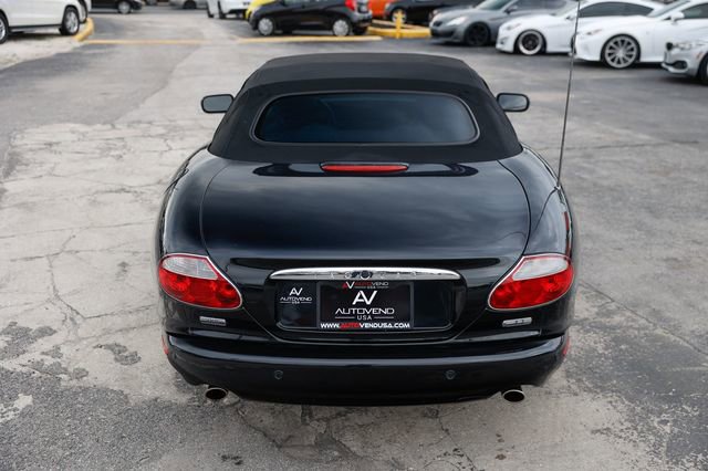 Used 2003 Jaguar XK8 Convertible image 14