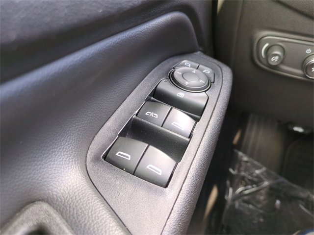 Used 2020 Chevrolet Equinox LT image 28