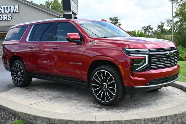 Used 2026 Chevrolet Suburban High Country AWD/4WD image 3