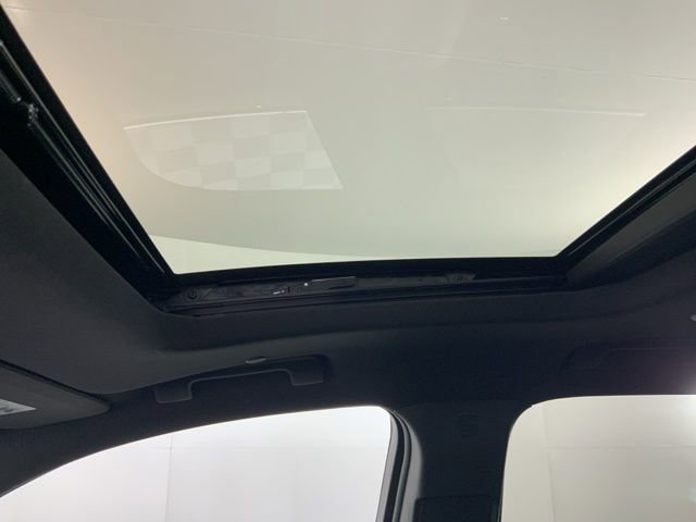 Used 2022 Chevrolet Traverse High Country image 21