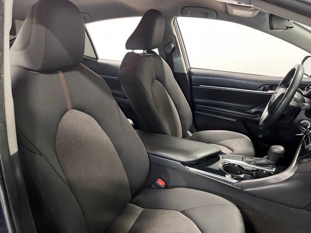 Used 2020 Toyota Camry LE FWD image 10