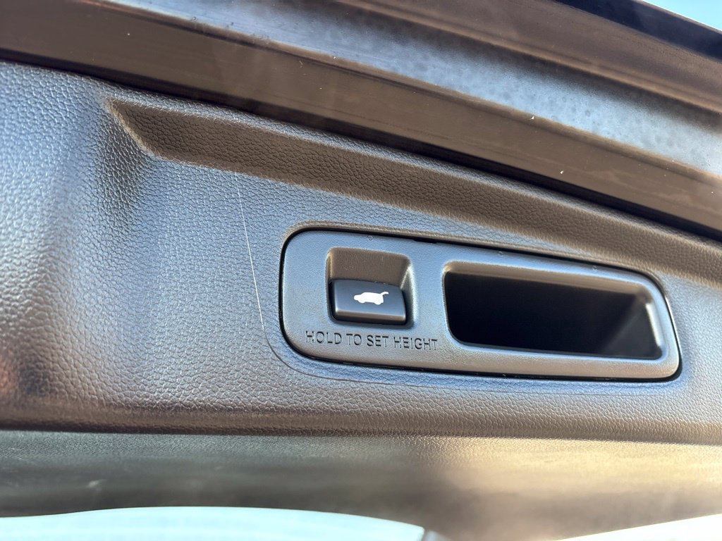 Used 2025 Honda CR-V Sport Touring image 12
