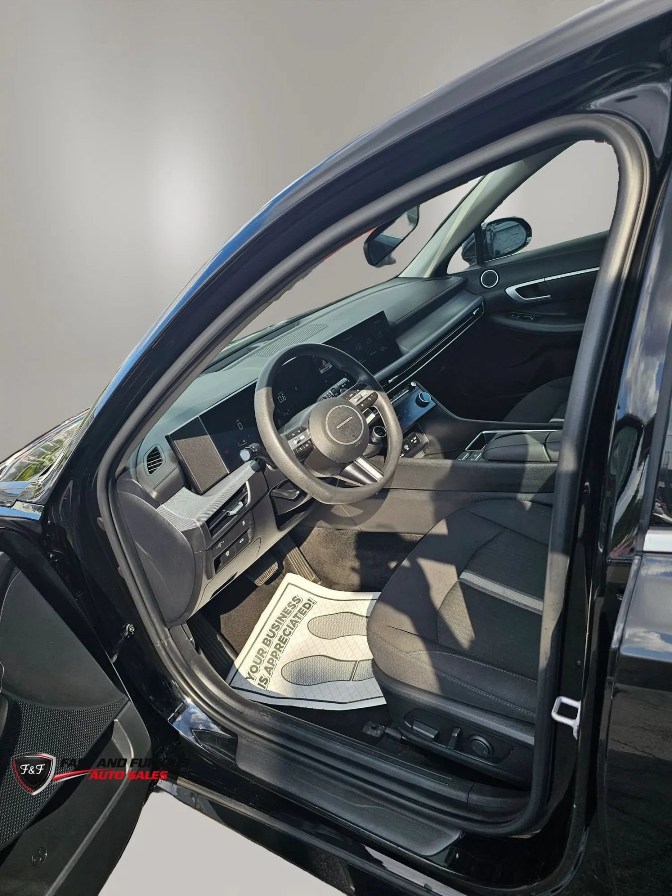 Used 2025 Hyundai Sonata SEL FWD image 9