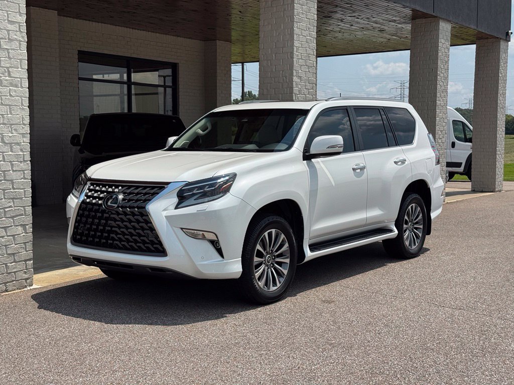 Used 2022 Lexus GX 460 Luxury w/ Accessory Package AWD/4WD image 3