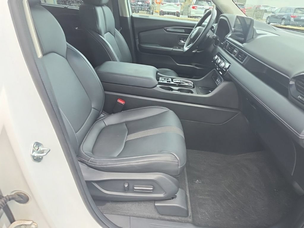 Certified 2023 Honda Pilot EX-L image 30