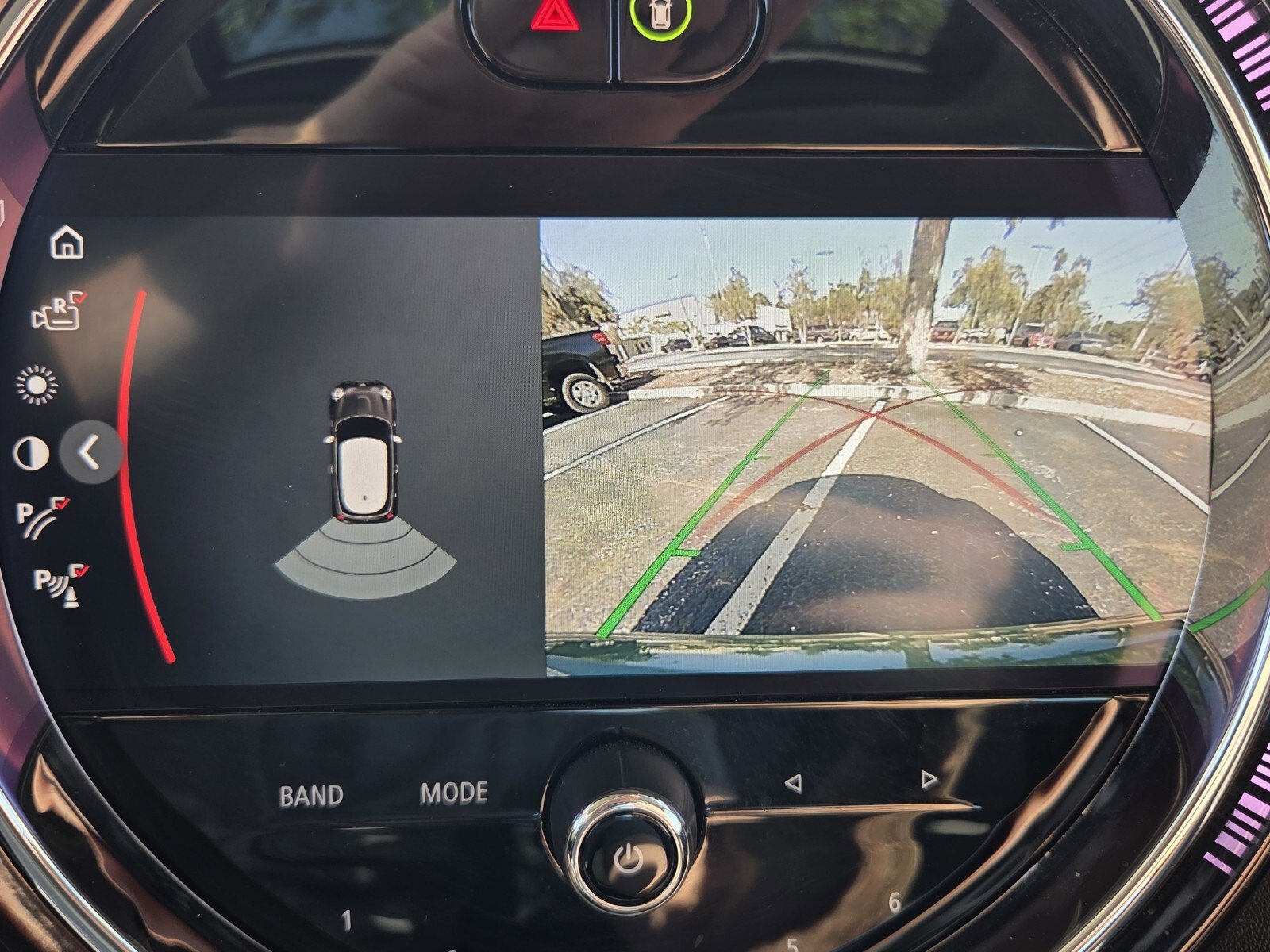 Used 2023 MINI Cooper 2-Door Hardtop image 25