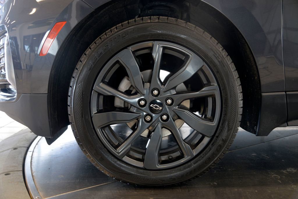 Used 2022 Chevrolet Equinox RS FWD image 10