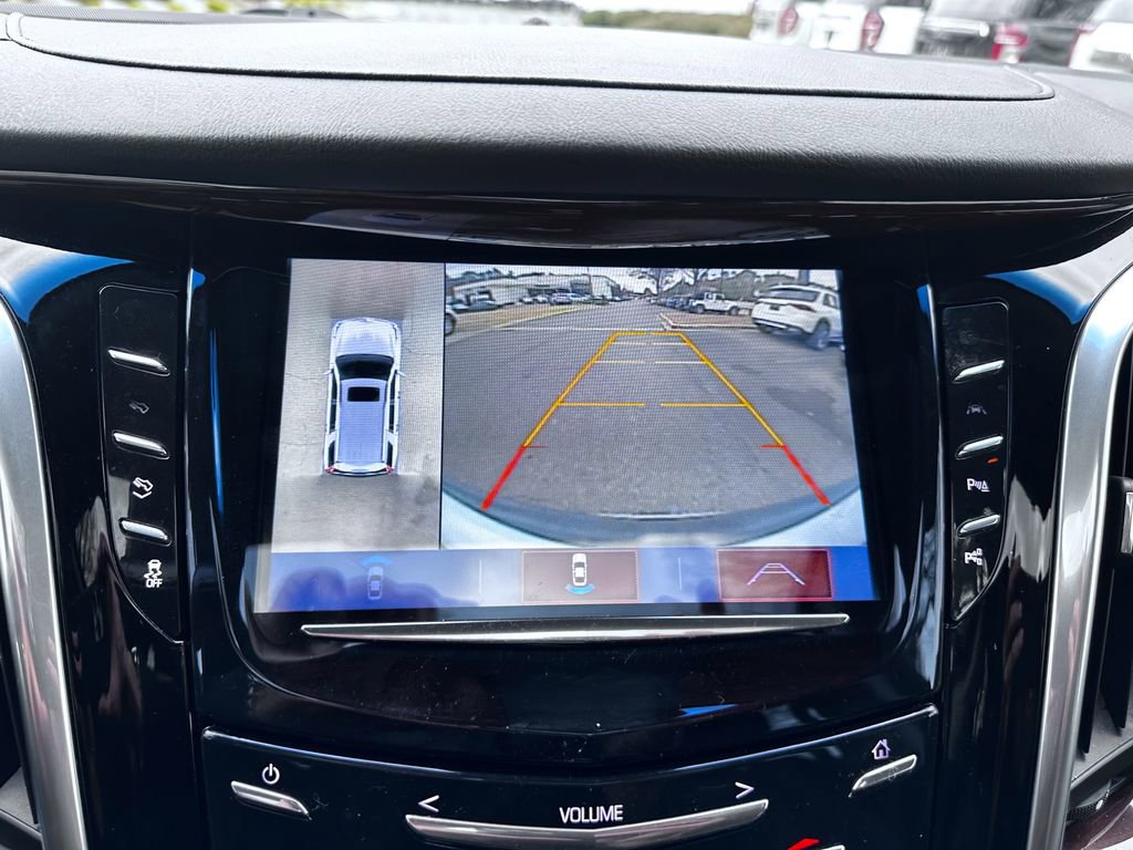 Used 2020 Cadillac Escalade Luxury image 10