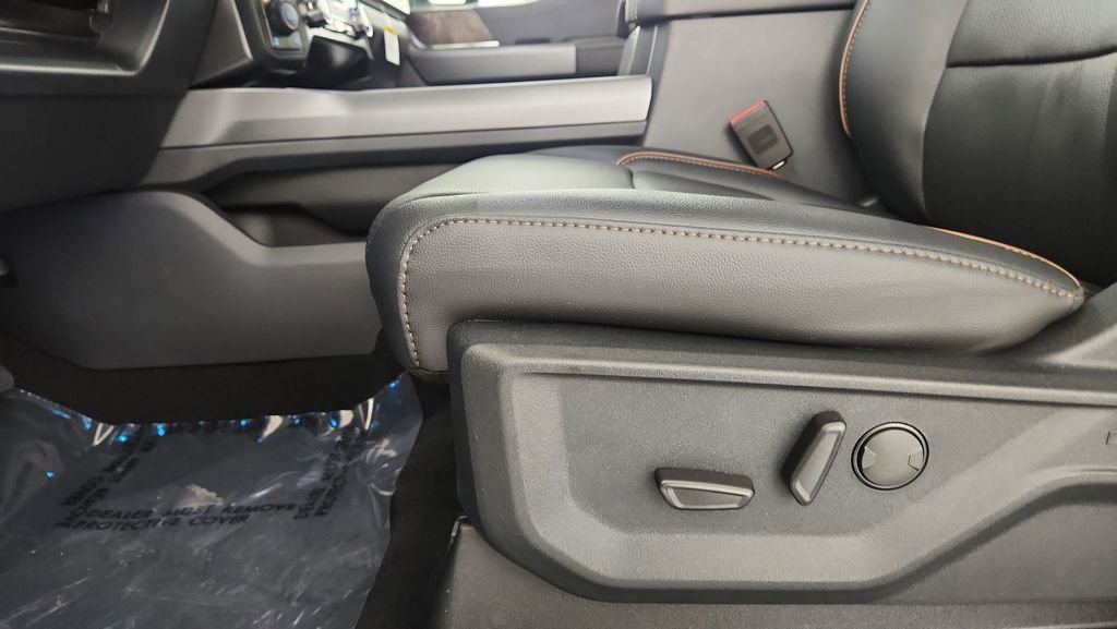 New 2026 Ford F350 Lariat w/ Chrome Package image 20