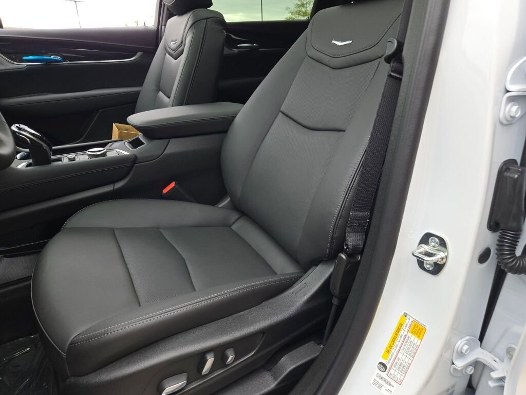 New 2025 Cadillac XT5 Premium Luxury image 26