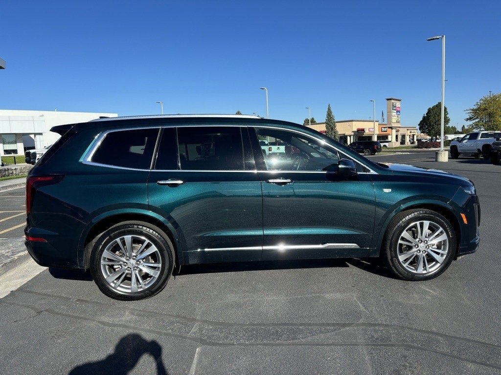 Used 2024 Cadillac XT6 Premium Luxury image 9
