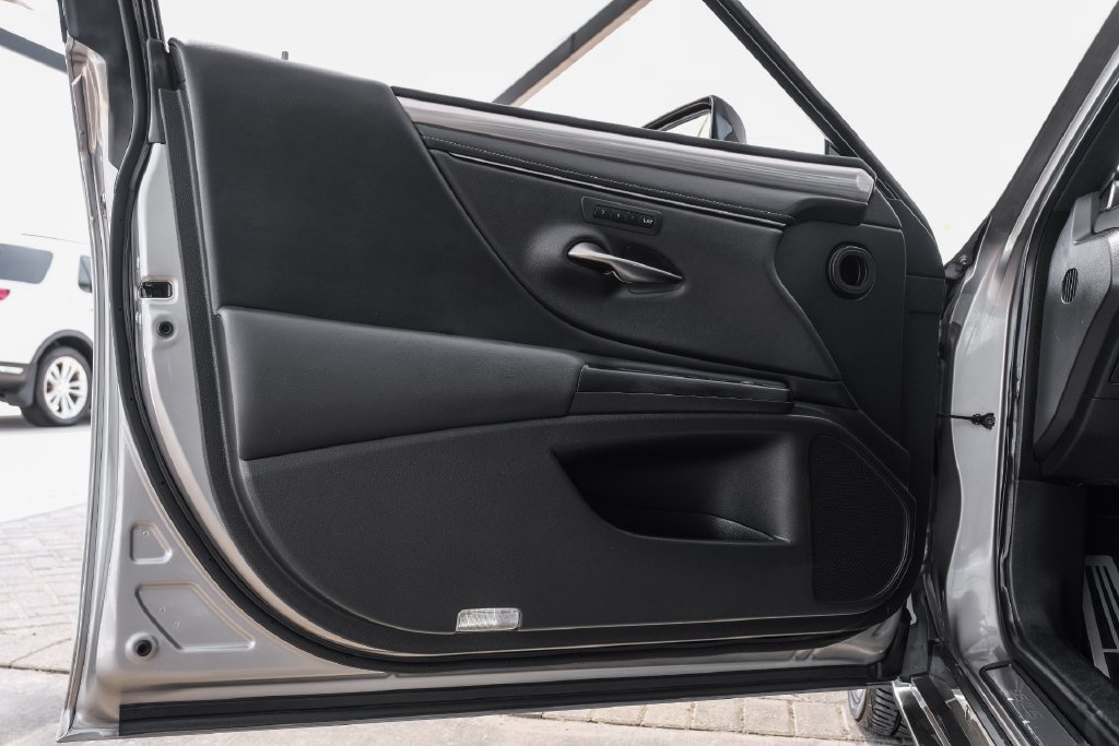 Used 2021 Lexus ES 350 F Sport w/ Accessory Package 2 FWD image 49