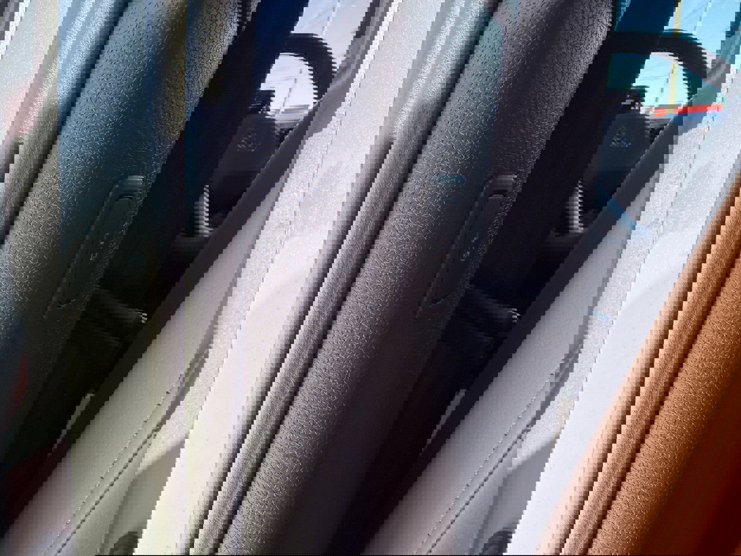 New 2025 Volkswagen ID. Buzz Pro S image 18