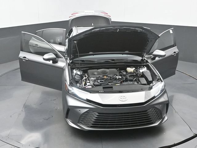 Used 2026 Toyota Camry XLE w/ Premium Plus Package FWD image 33
