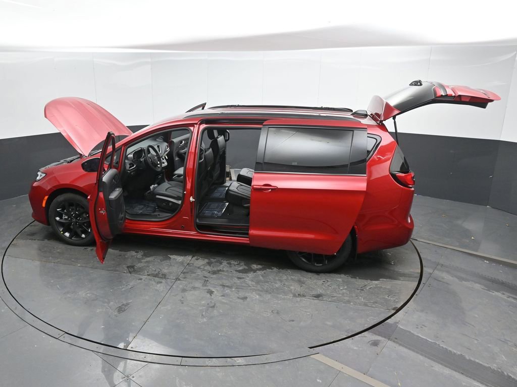 New 2026 Chrysler Pacifica Select w/ S Appearance Package FWD image 50