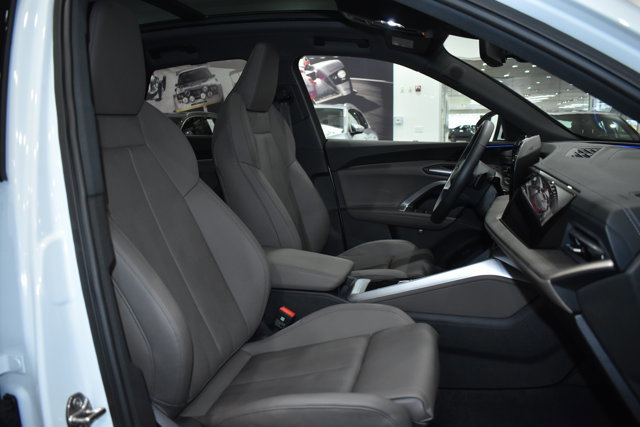 Used 2025 Audi Q5 Premium Plus w/ Premium Plus image 25