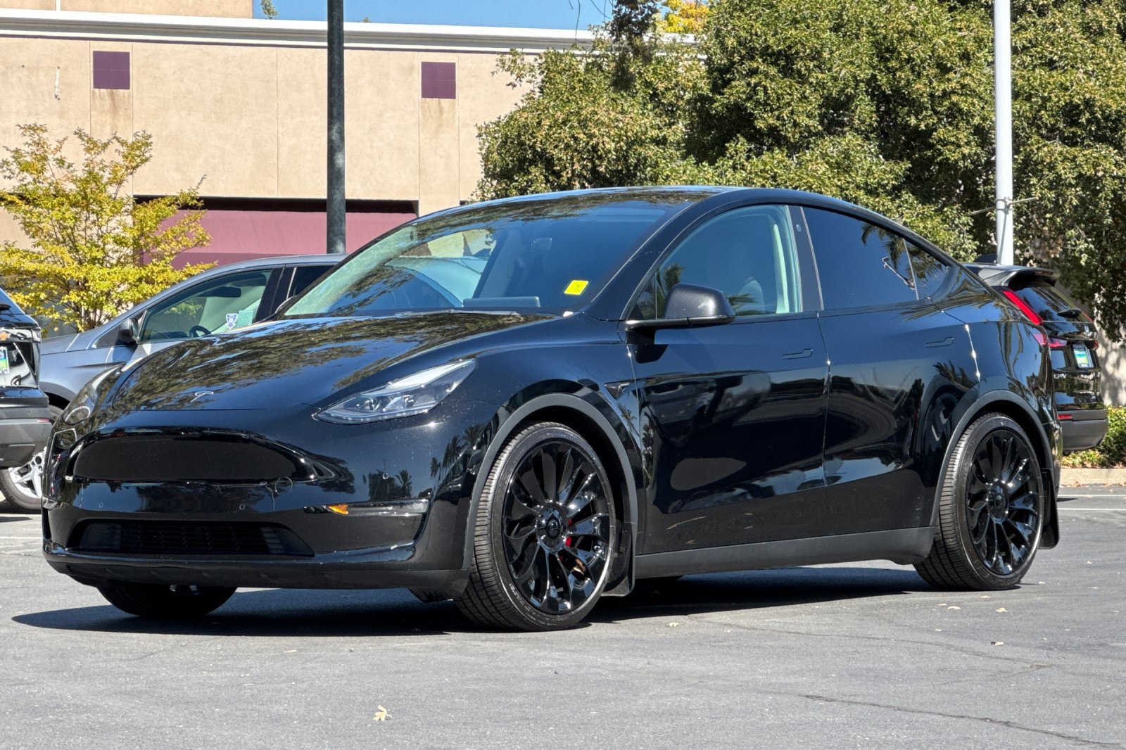 Used 2022 Tesla Model Y Performance AWD/4WD image 7