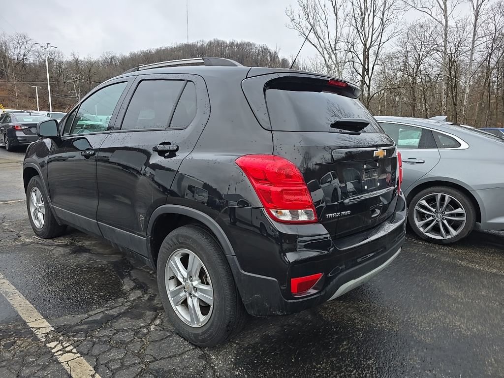 Certified 2022 Chevrolet Trax LT w/ LT Convenience Package image 7