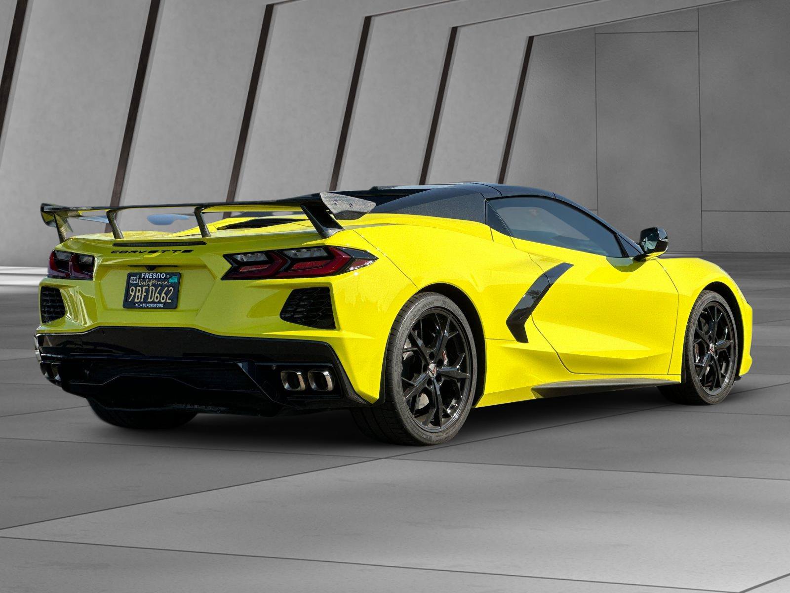Used 2022 Chevrolet Corvette Stingray Premium Conv w/ Z51 Performance Package RWD image 4