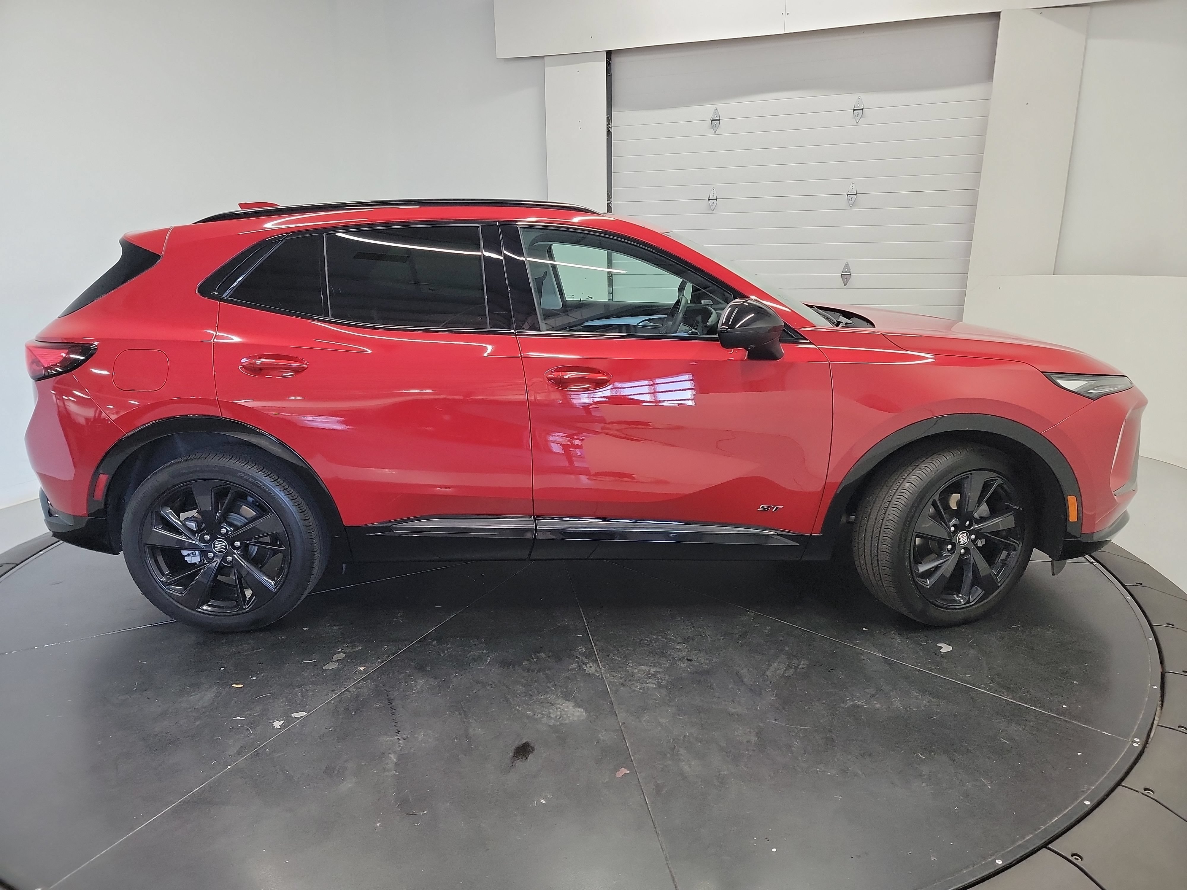 Used 2025 Buick Envision Sport Touring AWD/4WD image 11