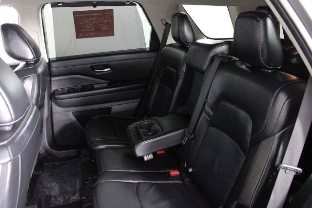 Certified 2023 Nissan Pathfinder SL w/ Black Appearance Package FWD image 22