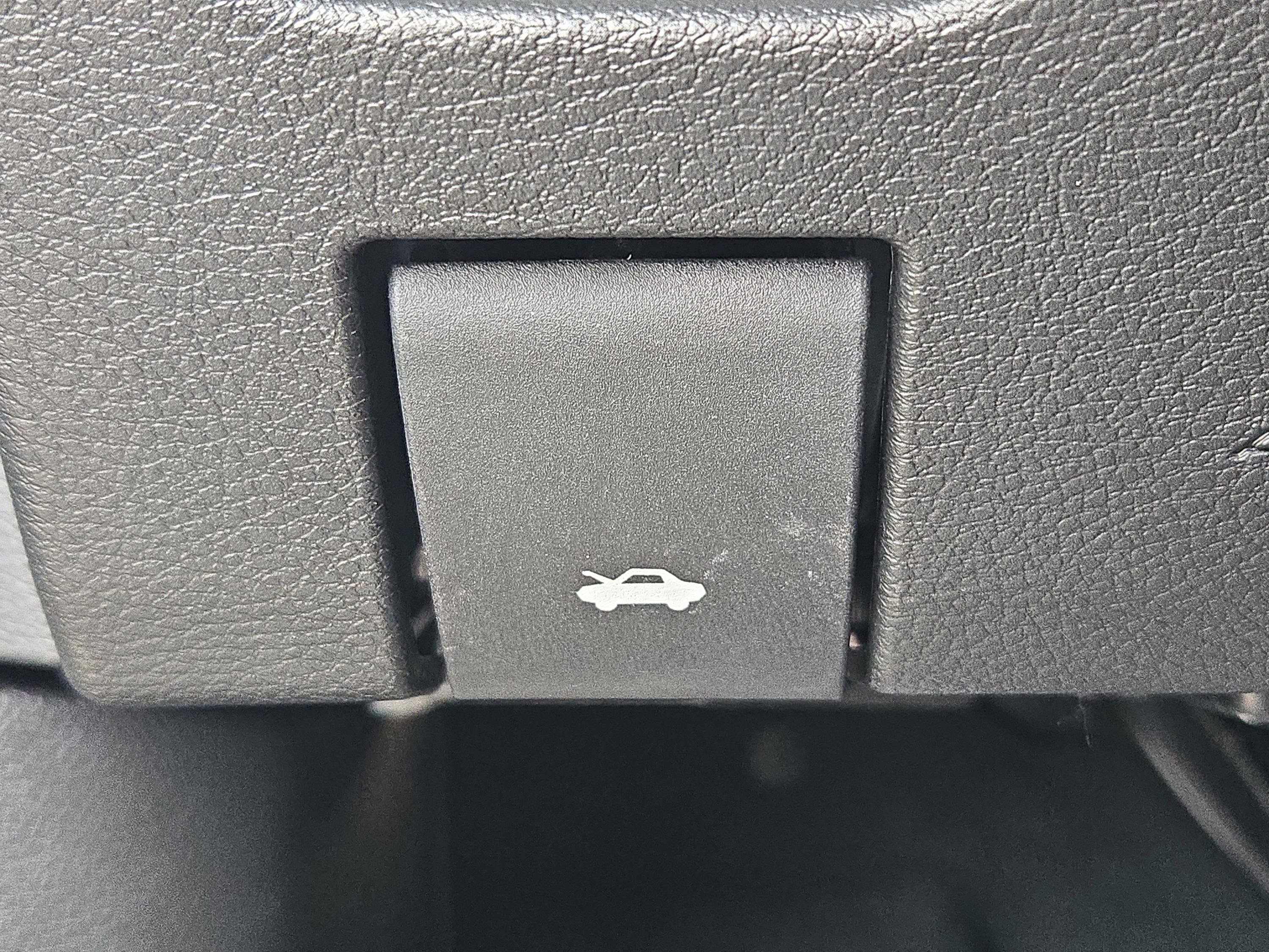 New 2025 Jeep Grand Cherokee L Altitude image 52