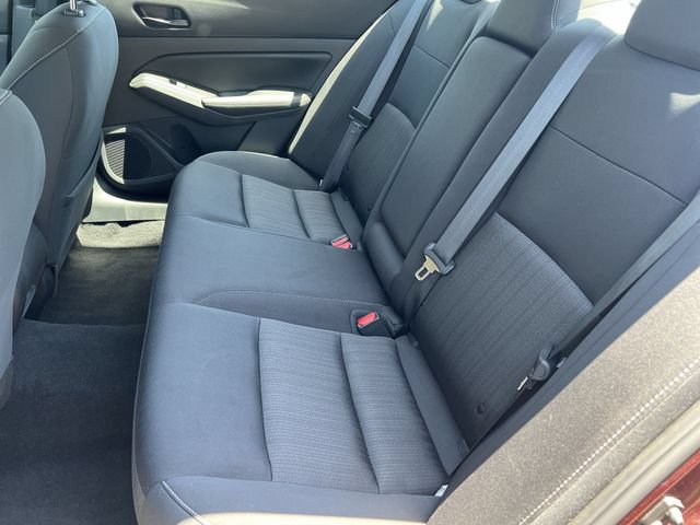 Used 2024 Nissan Altima 2.5 SV FWD image 35