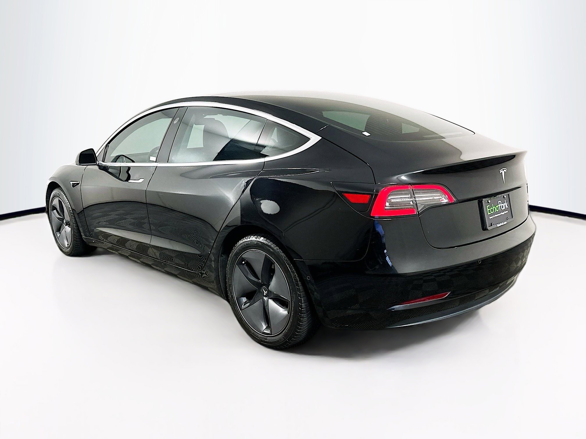 Used 2019 Tesla Model 3 Standard Range RWD image 5