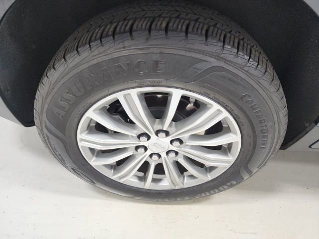 Used 2019 Cadillac XT5 Luxury AWD/4WD image 40