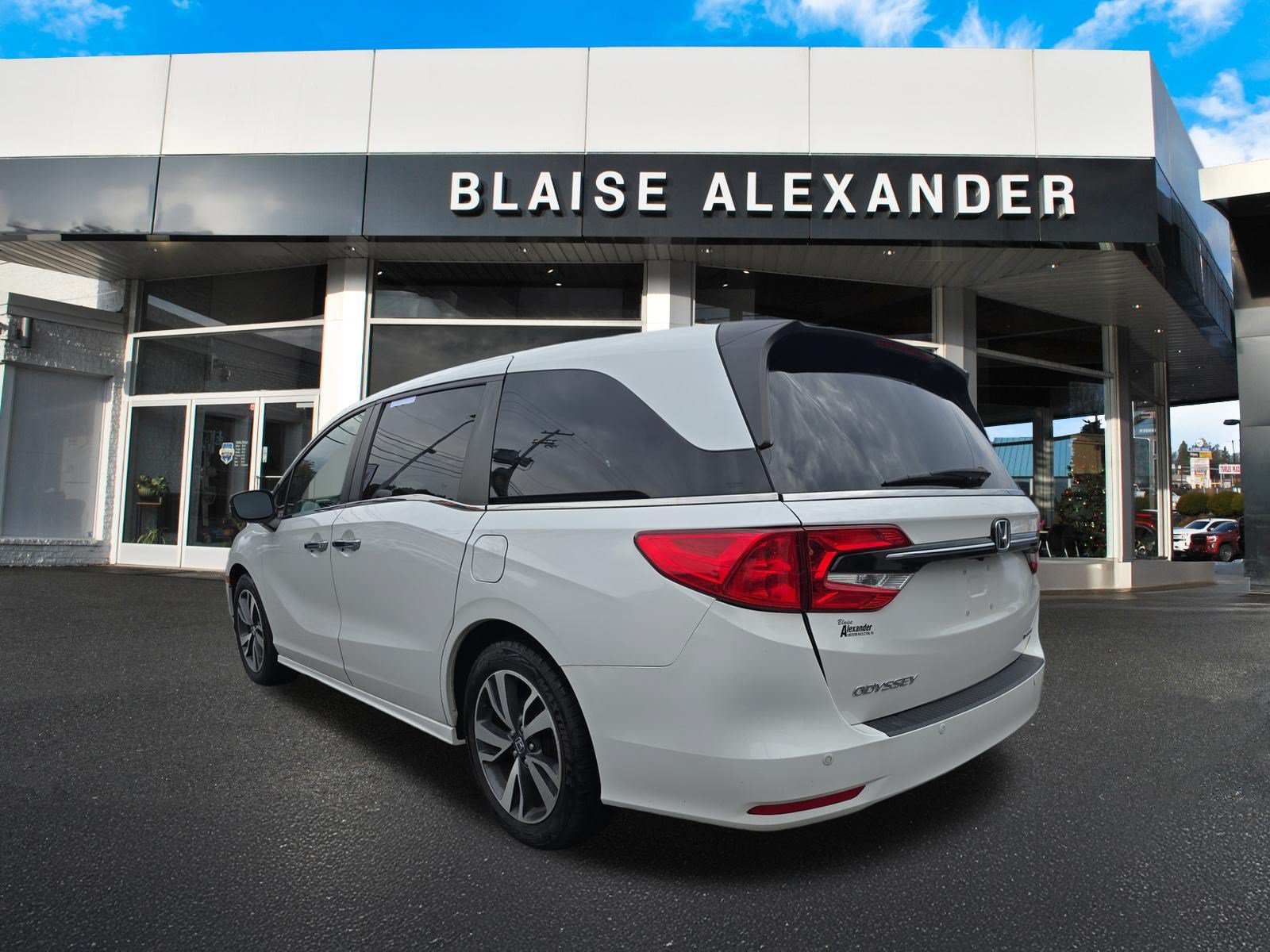 Used 2021 Honda Odyssey Touring image 7