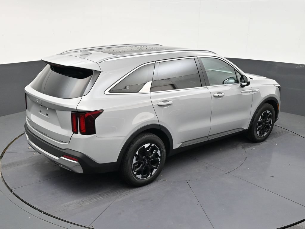 Used 2025 Kia Sorento S w/ Panoramic Sunroof Package FWD image 16