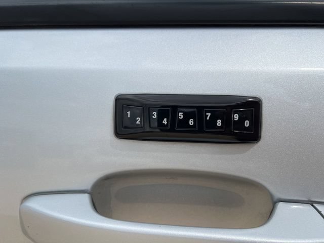 Used 2018 Chevrolet Colorado ZR2 AWD/4WD image 9