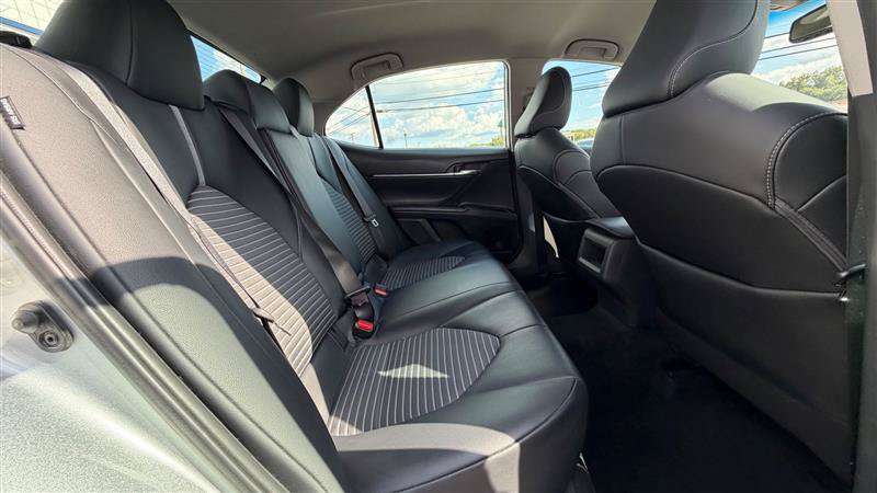 Used 2020 Toyota Camry SE w/ Convenience Package FWD image 39