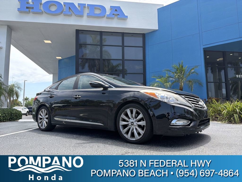 Used 2013 Hyundai Azera w/ Technology Pkg FWD image 1