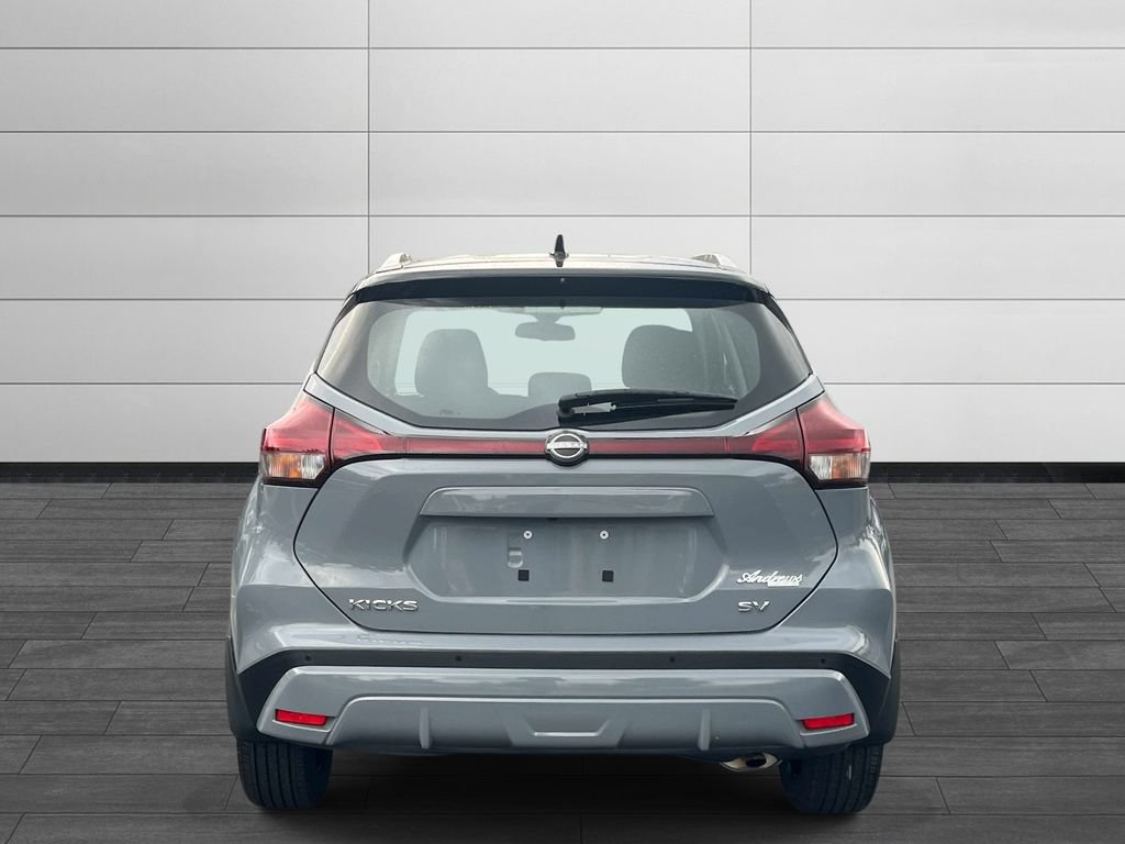 Used 2023 Nissan Kicks SV FWD image 4