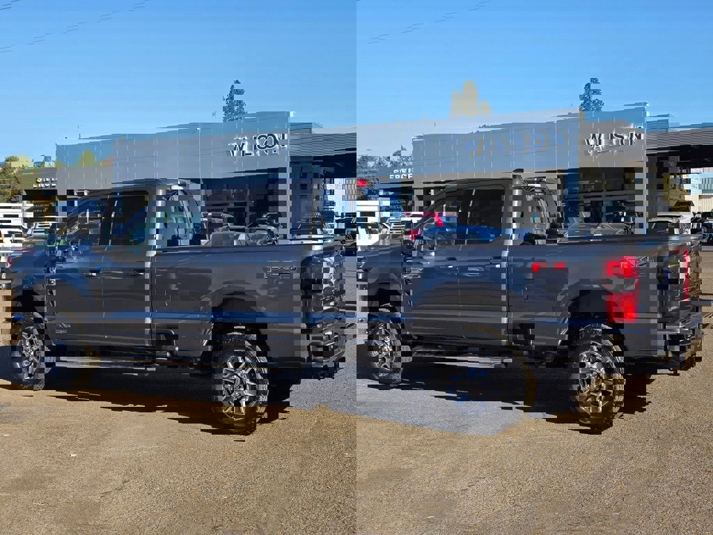 New 2026 Ford F350 Lariat image 33