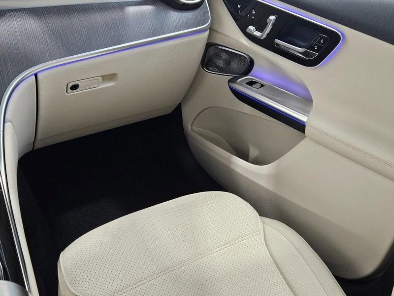 New 2026 Mercedes-Benz GLC 300 4MATIC image 9