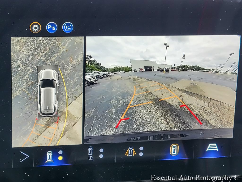 New 2026 Chevrolet Equinox RS w/ Safety and Technology Package AWD/4WD image 13