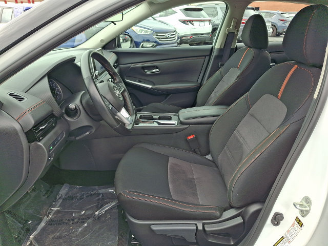 Used 2025 Nissan Sentra SR FWD image 13