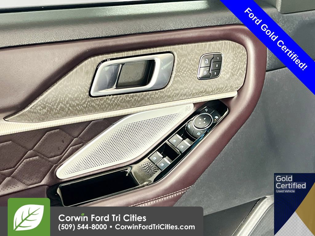 Certified 2025 Ford Explorer Platinum w/ Ultimate Package image 12