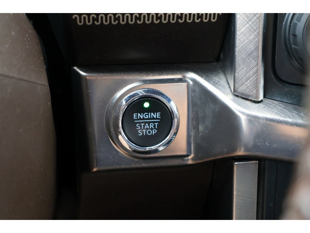 Used 2023 Ford F150 King Ranch w/ Equipment Group 601A High AWD/4WD image 9