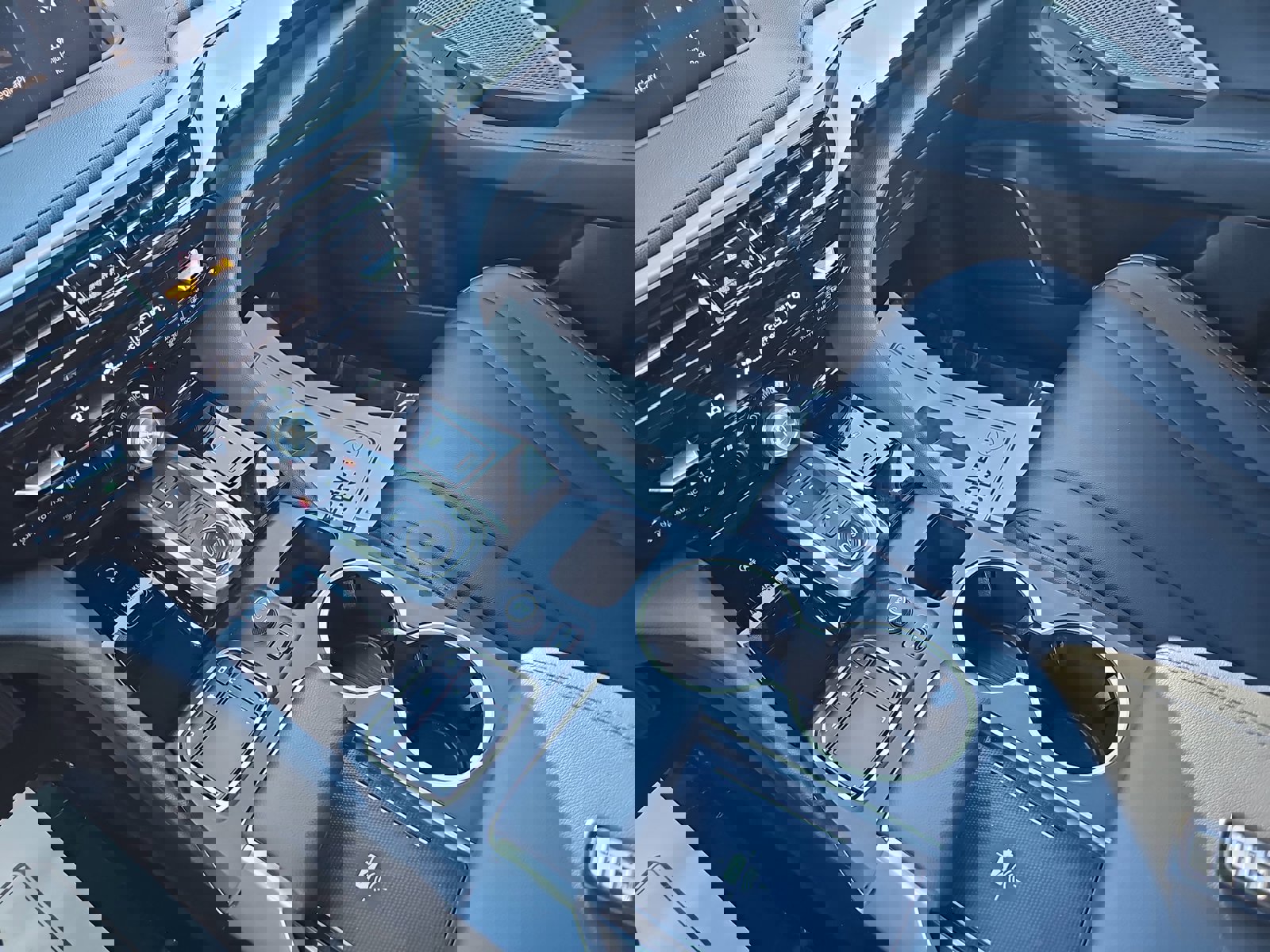 Used 2024 Acura MDX FWD image 26