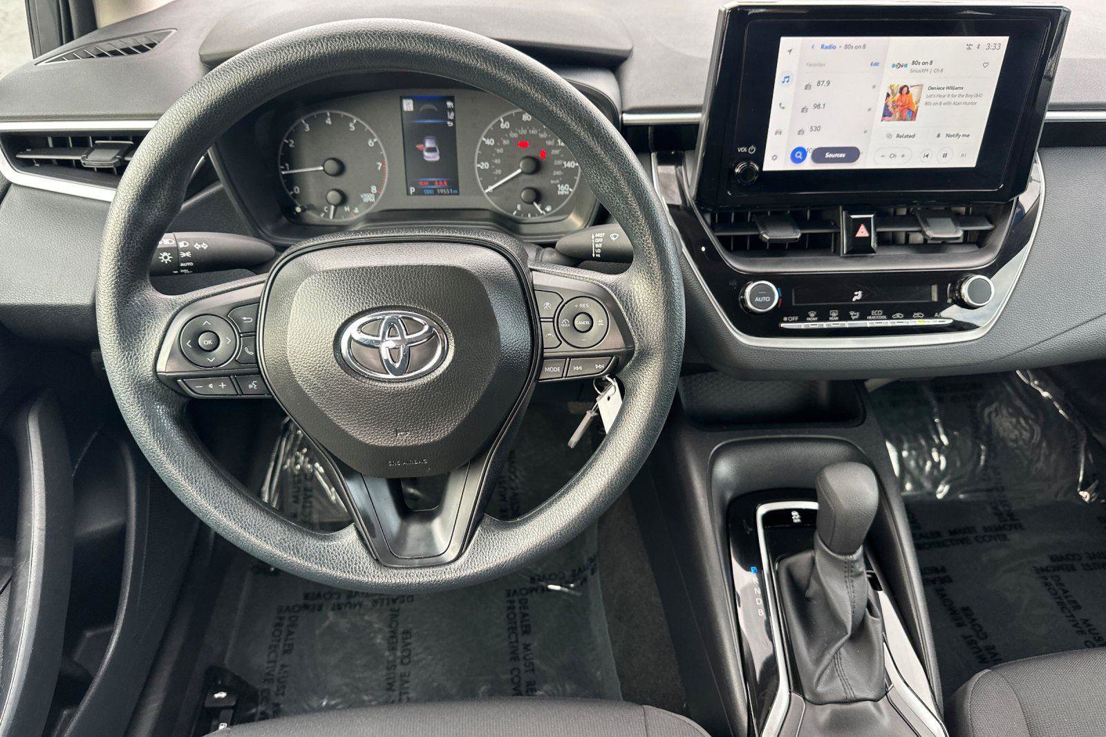 Used 2025 Toyota Corolla LE image 13