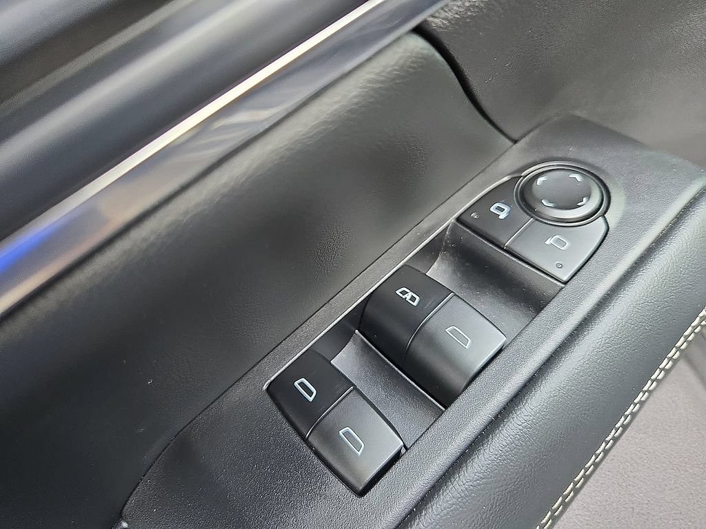 Used 2026 GMC Terrain Elevation w/ Elevation Premium Package FWD image 10