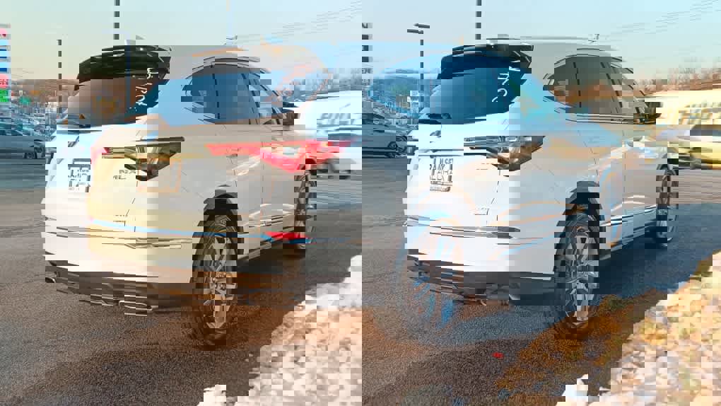 Used 2023 Acura MDX SH-AWD image 5