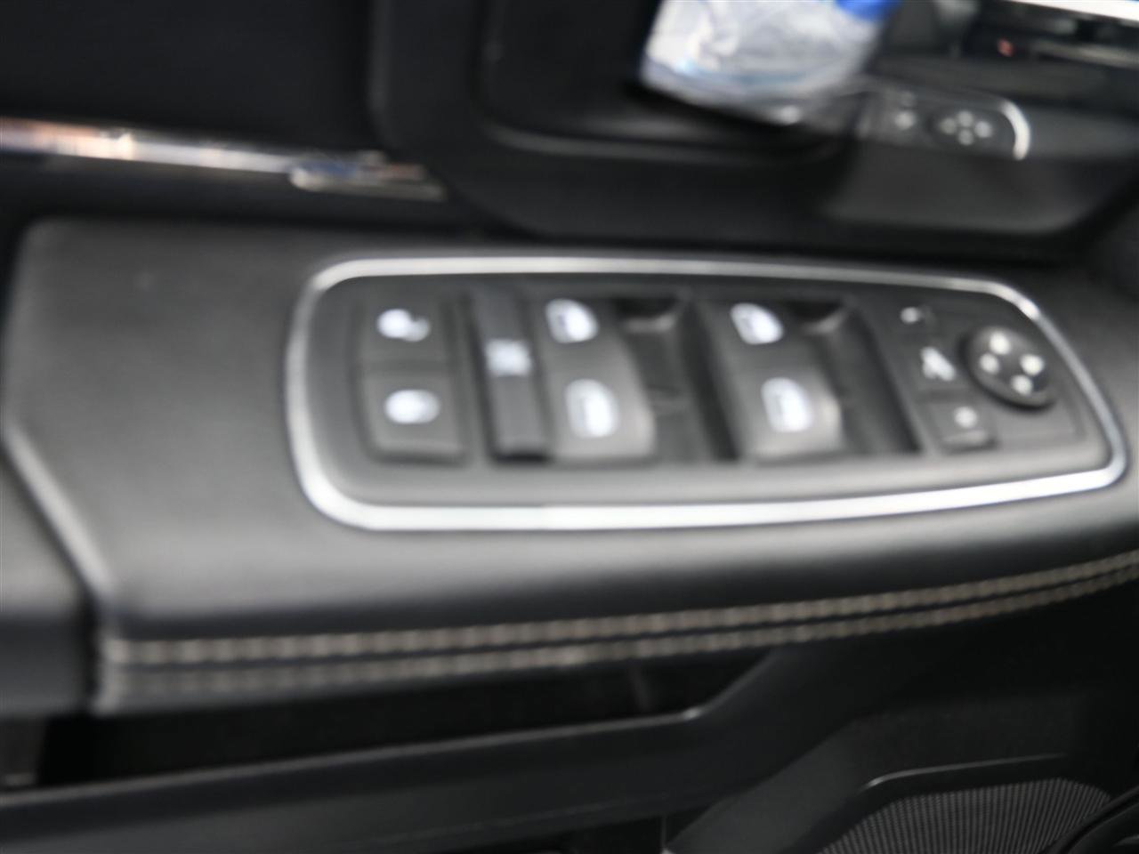 Used 2015 RAM 1500 Sport w/ Convenience Group AWD/4WD image 14