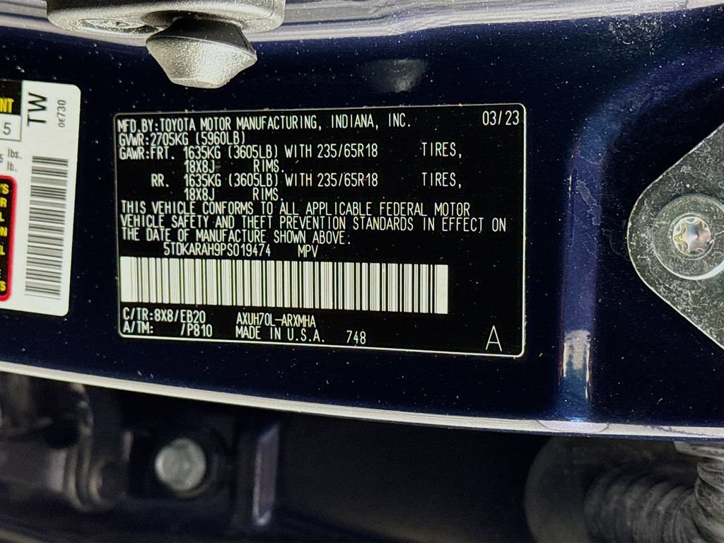Used 2023 Toyota Highlander XLE FWD image 34