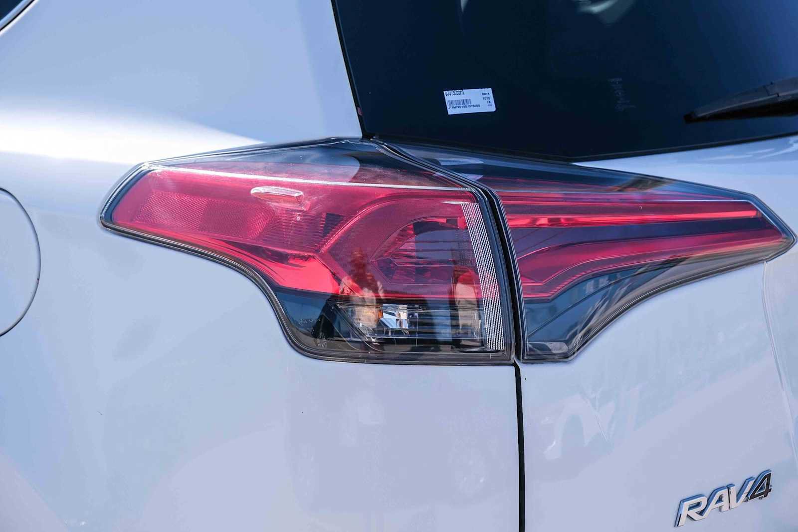 Used 2016 Toyota RAV4 XLE FWD image 7