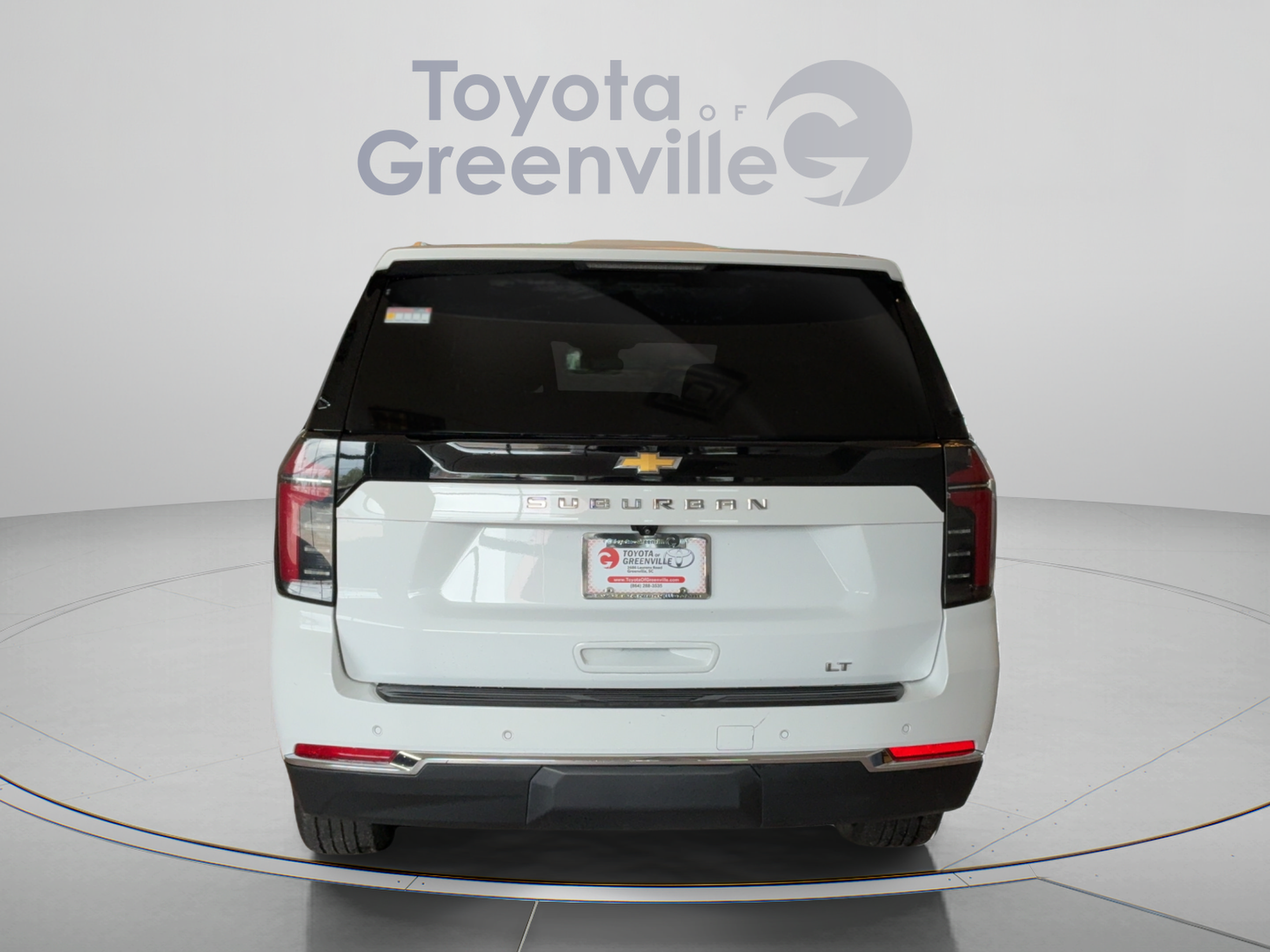 Used 2025 Chevrolet Suburban LT AWD/4WD image 5